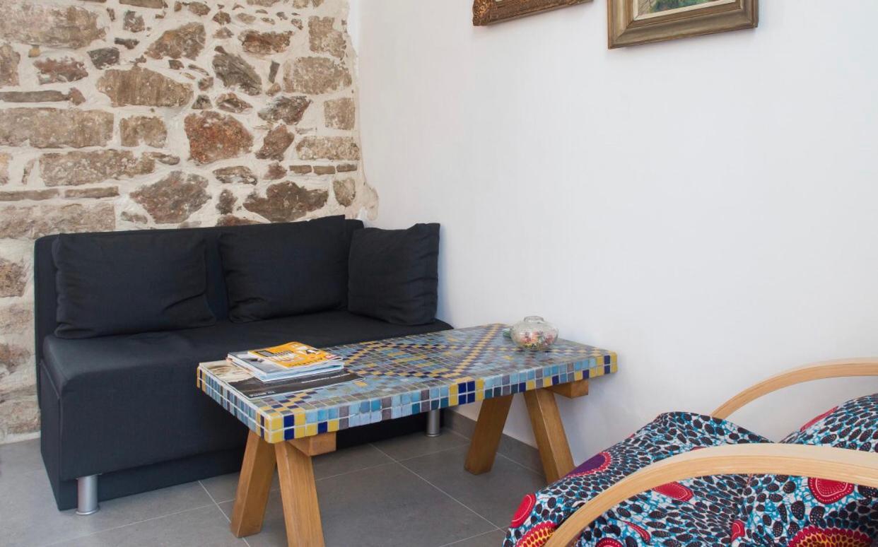 A Litte Taste Of Home Guest House Афіни Екстер'єр фото